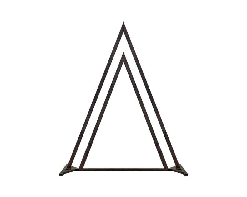 Треугольная арка